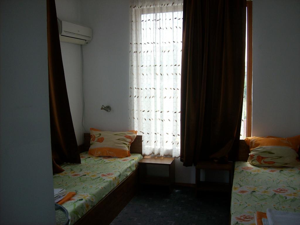Hotel Neven Primorsko Zimmer foto