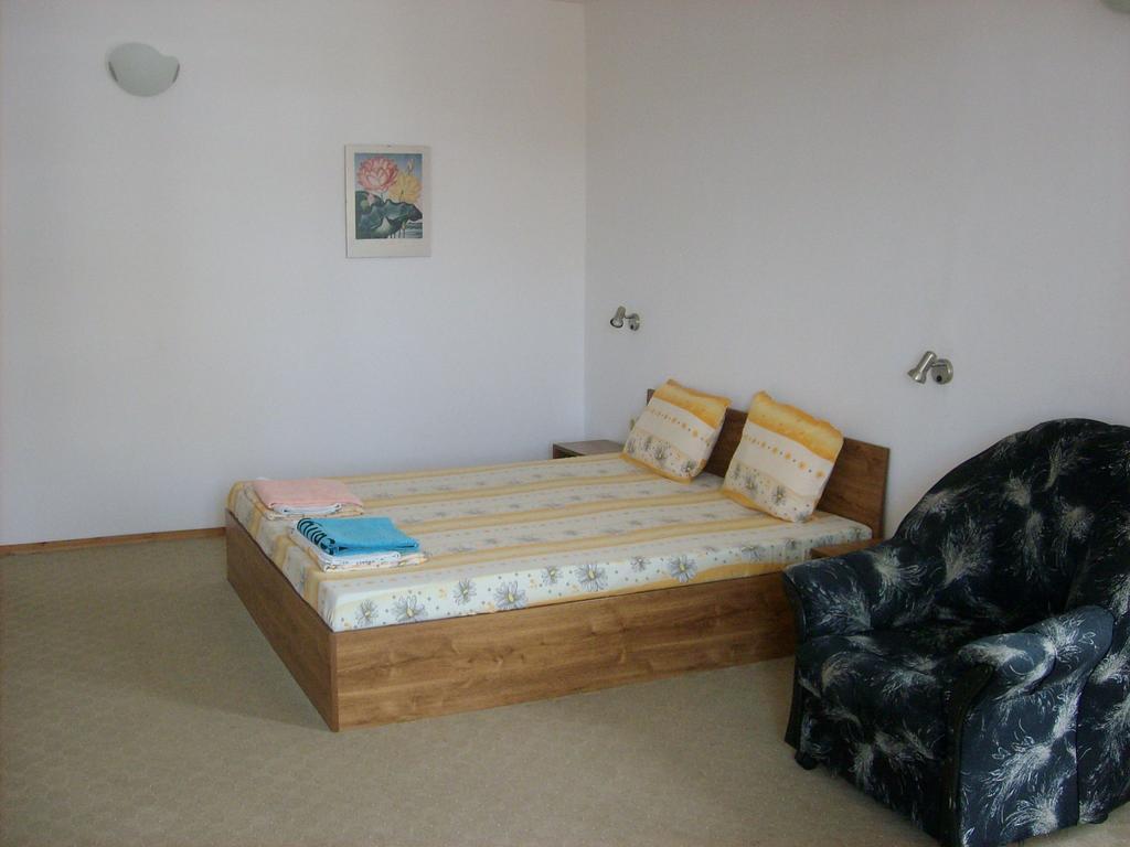 Hotel Neven Primorsko Zimmer foto